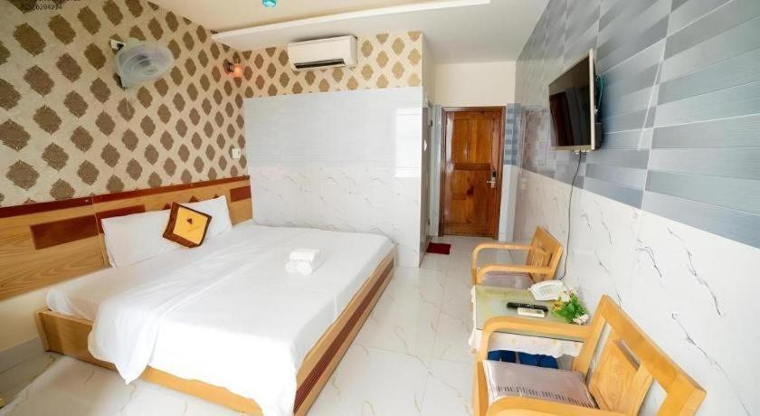 Yen Vy 04 Luxury Hotel Куїнон Екстер'єр фото